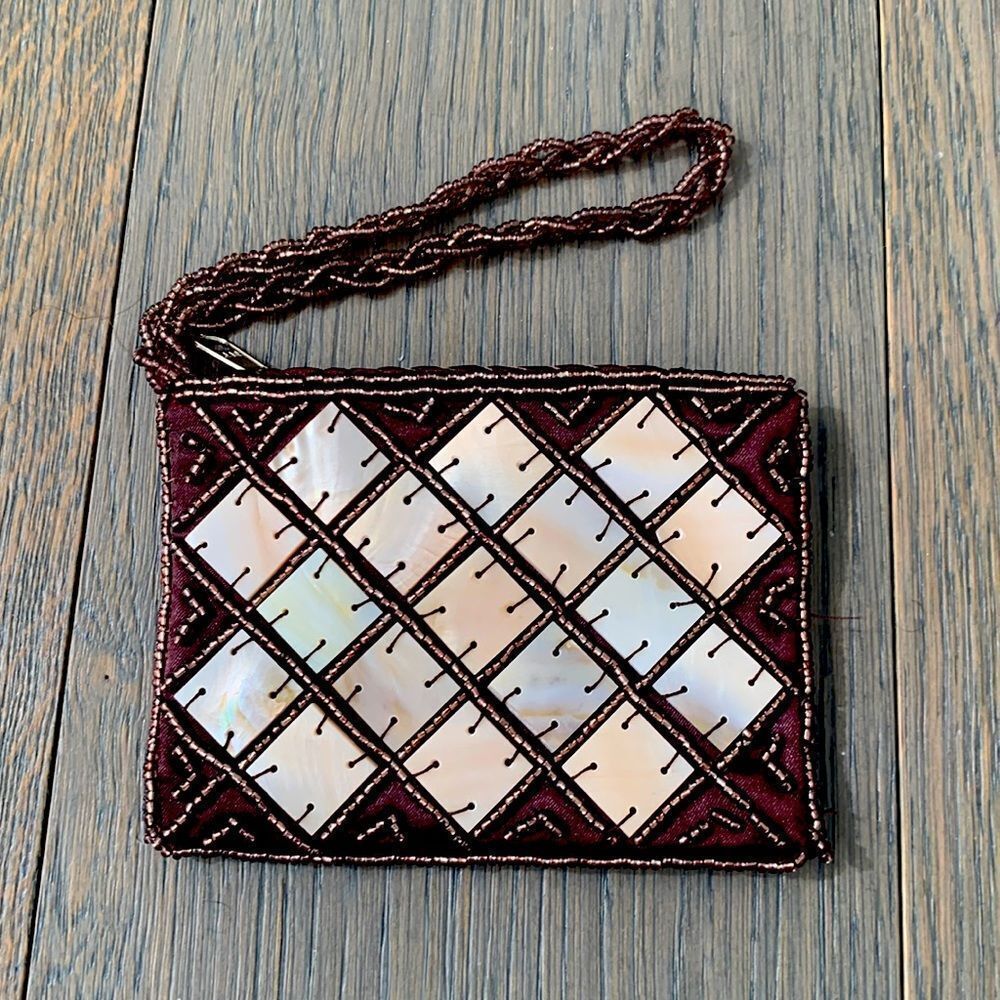 Mod By Design Beaded Wristlet – Mother of Pearl & Horn Tile Pouch